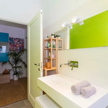 Vanchiglia Sunny Flat Apartment Turin