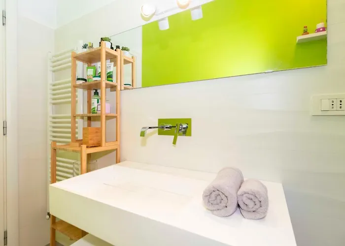 Guesthost - Vanchiglia Sunny Flat * Τορίνο