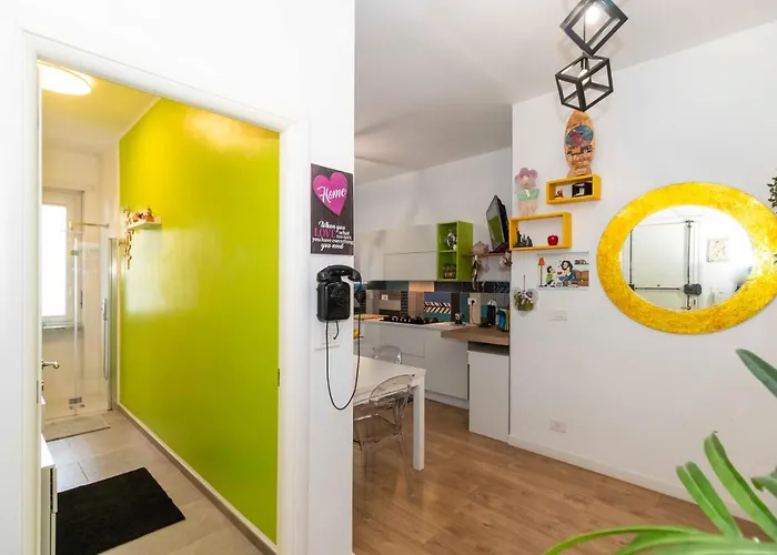 Guesthost - Vanchiglia Sunny Flat * 토리노