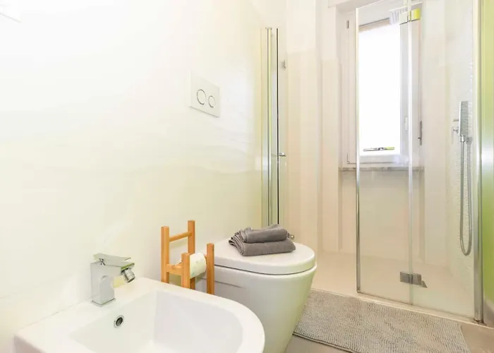 Апартаменты Guesthost - Vanchiglia Sunny Flat Турин